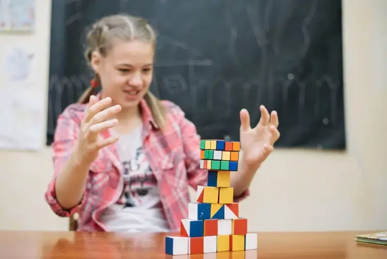 Cubo Rubik y Educación